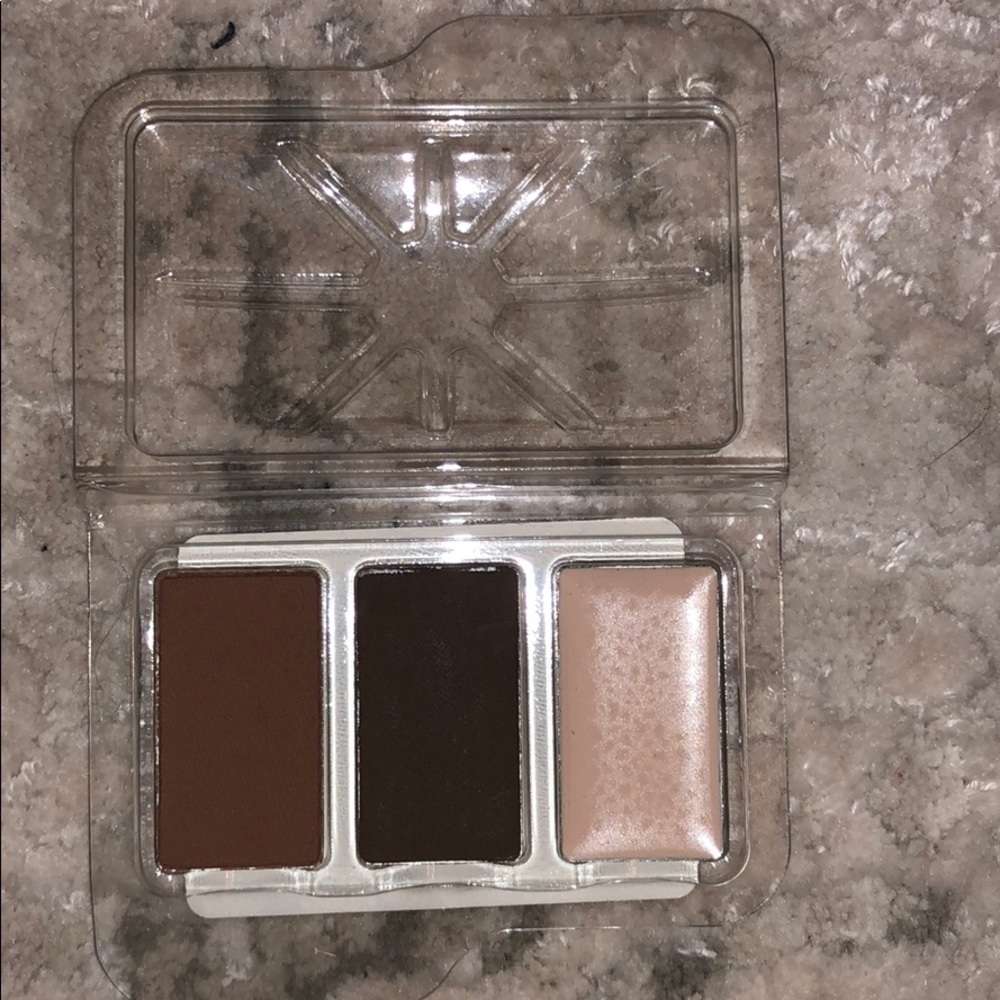 Tom Ford eyebrow sculpting kit in medium